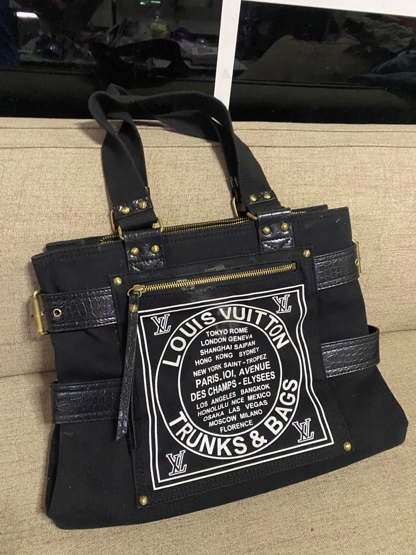 Louis vuitton trunks and bags tote deals