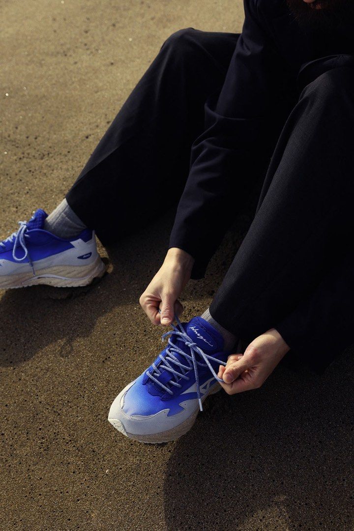 永井博　MIZUNO WAVE RIDER β MIZUNO WAVE RIDER β】イラストレーター永井博とコラボした注目