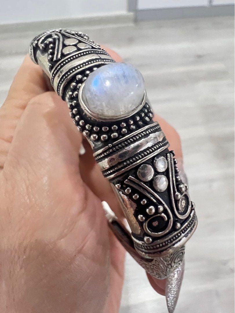 Moonstone bangle bracelet top