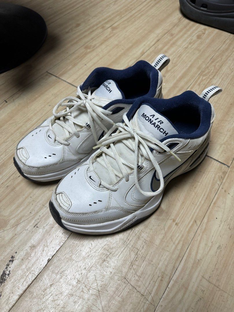 Monarch nike white hot sale