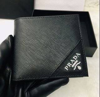 ☆ONHAND!☆ Prada Saffiano Leather Bifold Men's Wallet in Silver Hardware