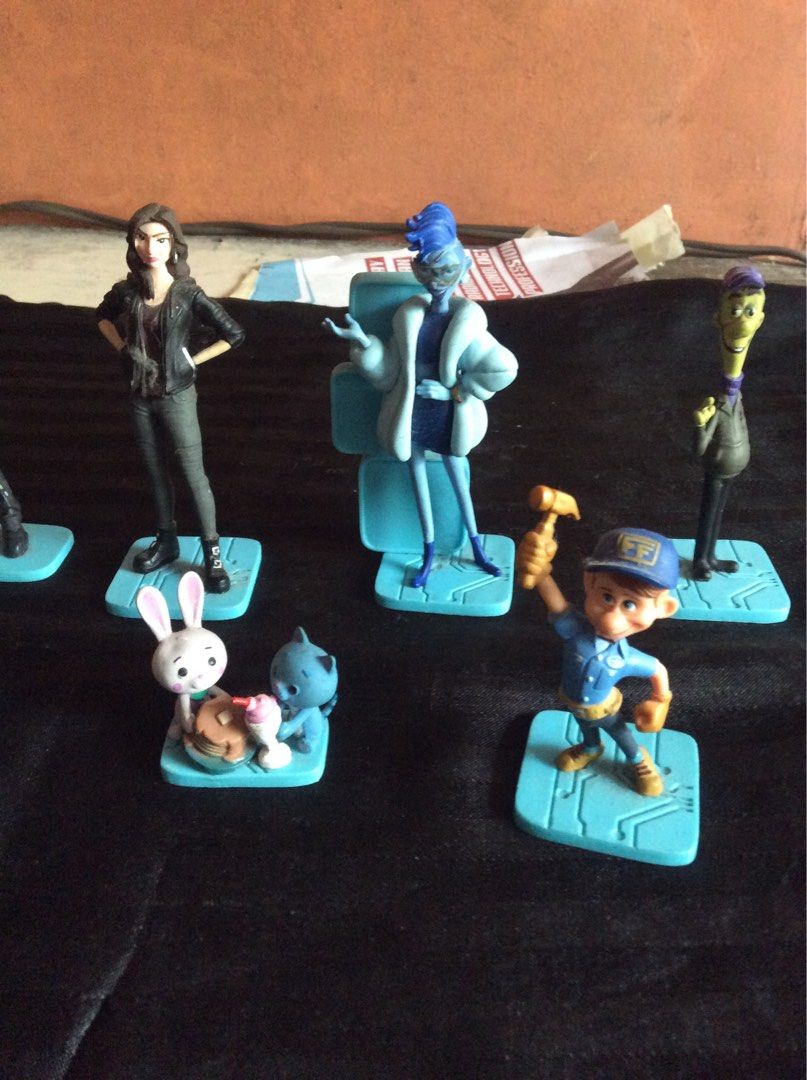 Original Disney Wreck It Ralph Toy Figures Dolls (Category: Figurines & Statues) located in Quezon City. Submitted by marky1969 (Listing ID 1297426558, Image 3). Description: For Sale Only.... Missing isa nginatngat ng dog ko... WYSIWYG...actual pic posted... Pick up lang dito sa house along T sora QC or shipping... Thks..