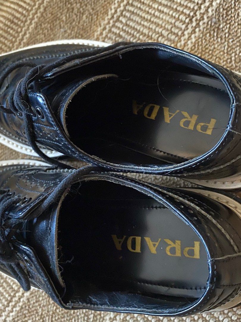 Prada Genuine Leather Platform Derby Oxford Wingtip Size 36 (Category: Loafers) located in Quezon City. Submitted by koalaaa_ (Listing ID 1297430700, Image 3). Description: Prada Black Genuine Leather Platform Derby Oxfords Wingtip Size 36. Also fits Size 35. Still in excellent condition MOP: BPI, GCash .