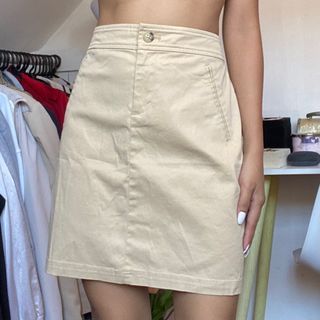 RALPH LAUREN (cut out tag)  • Khaki Below The Knee Skirt