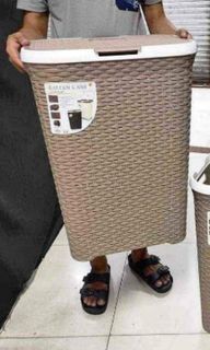 Rattan laundry basket with wheels