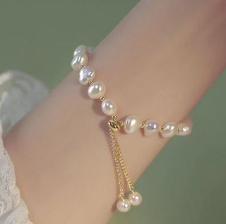 (Category: ) located in . Submitted by buysellcloset (Listing ID 1297451773, Image 1). Description: .