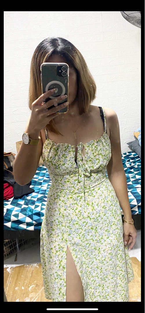 Shien floral dress (Category: Dresses) located in Cabuyao City. Submitted by xtin0312 (Listing ID 1297440566, Image 2). Description: Small size Used once Payment first Jnt deliver.