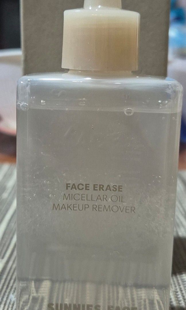 Sunnies Face Erase (Category: Makeup) located in Valenzuela. Submitted by randomlyn (Listing ID 1297409688, Image 2). Description: unopened extra not expired.