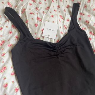 （分類：）位於 。 由 closetatjo 提交（商品編號 1297443078，圖片 1）。簡介： 。