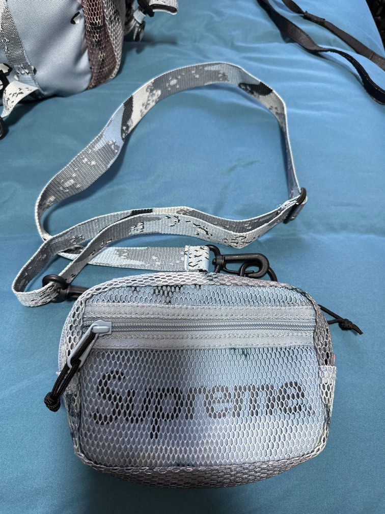 Supreme blue camo shoulder bag clearance