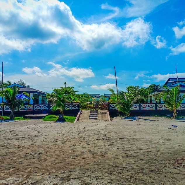 (Category: ) located in . Submitted by brokerrosellelazaro (Listing ID 1297456186, Image 1). Description: .