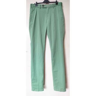 Uniqlo Mens Slim Fit Lycra Trouser Pants Green color, Size 73cm