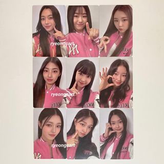 Universe Ticket Photocards