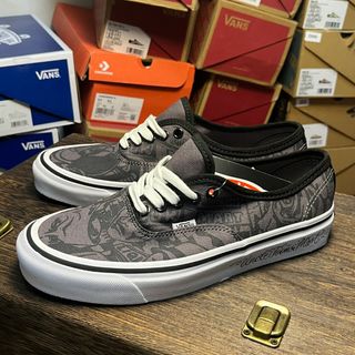 (Category: ) located in . Submitted by khai.uasneakers (Listing ID 1297521970, Image 1). Description: .