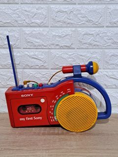Vintage!!!! MY FIRST SONY Radio l/Cassette Player