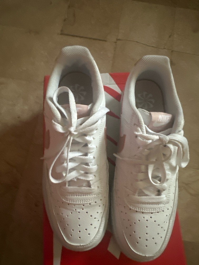 wmns nike court vision lo prm