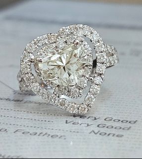 18k Happy Heart 2.01 Carat Diamond Ring