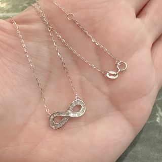 18K White Gold  0.30 ct Diamond Infinity Dainty Necklace