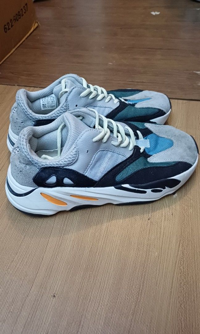 Yeezy Boost Contrefacon ADIDAS YEEZY BOOST 700 Wave Runner