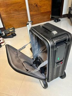 Airwheel Smart Luggage SE3S