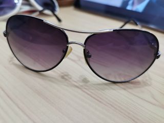 （分類：）位於 。 由 lovingpreloved01 提交（商品編號 1301109280，圖片 1）。簡介： 。