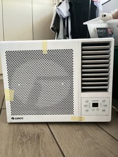 Barely used Gree aircon