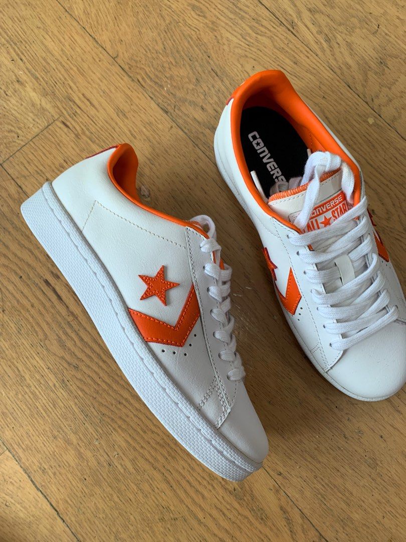 Orange one star converse top