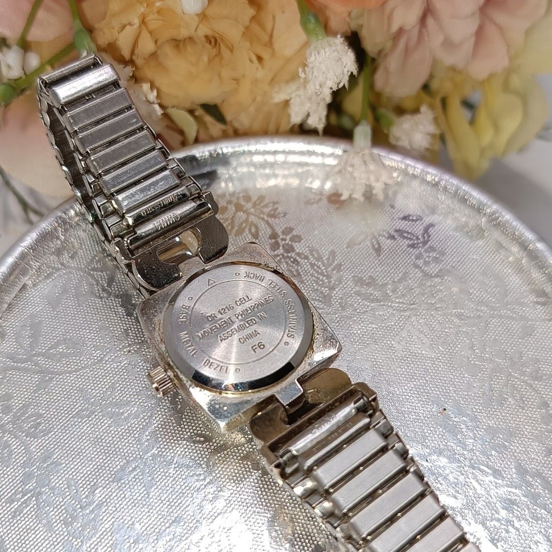 CARRIAGE WATCH Women s Fashion Watches Accessories Watches on Carousell