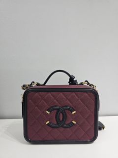 Chanel CC Filigree Medium Vanity Bag Maroon/Black Caviar Leather in Aged Gold Hardware Series 28