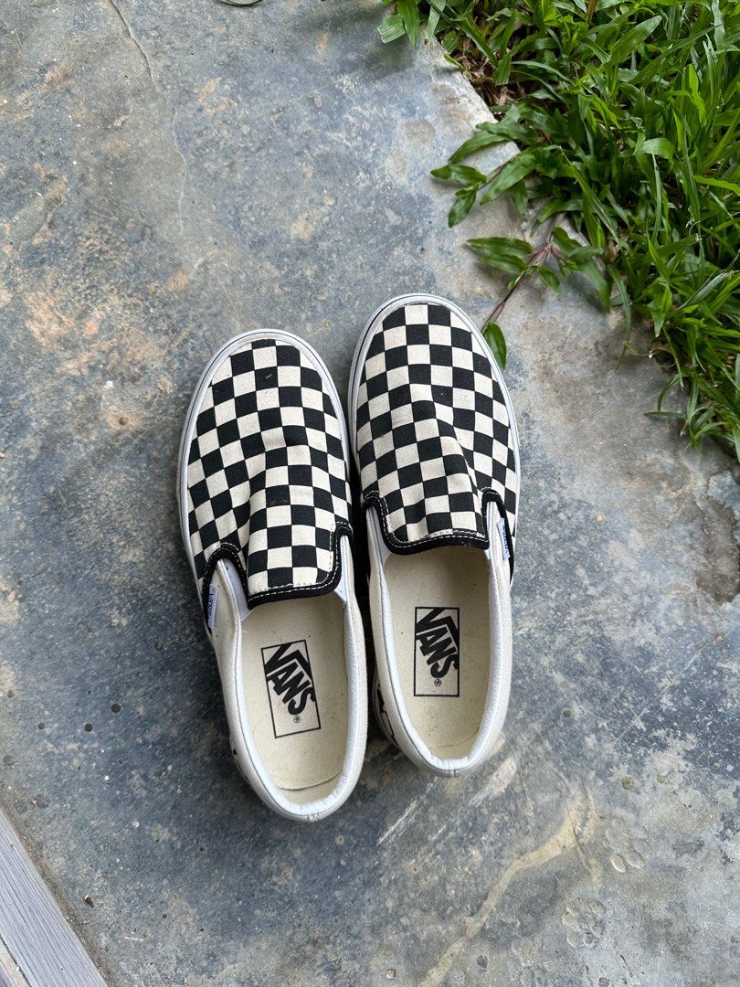 Checkerboard vans style store