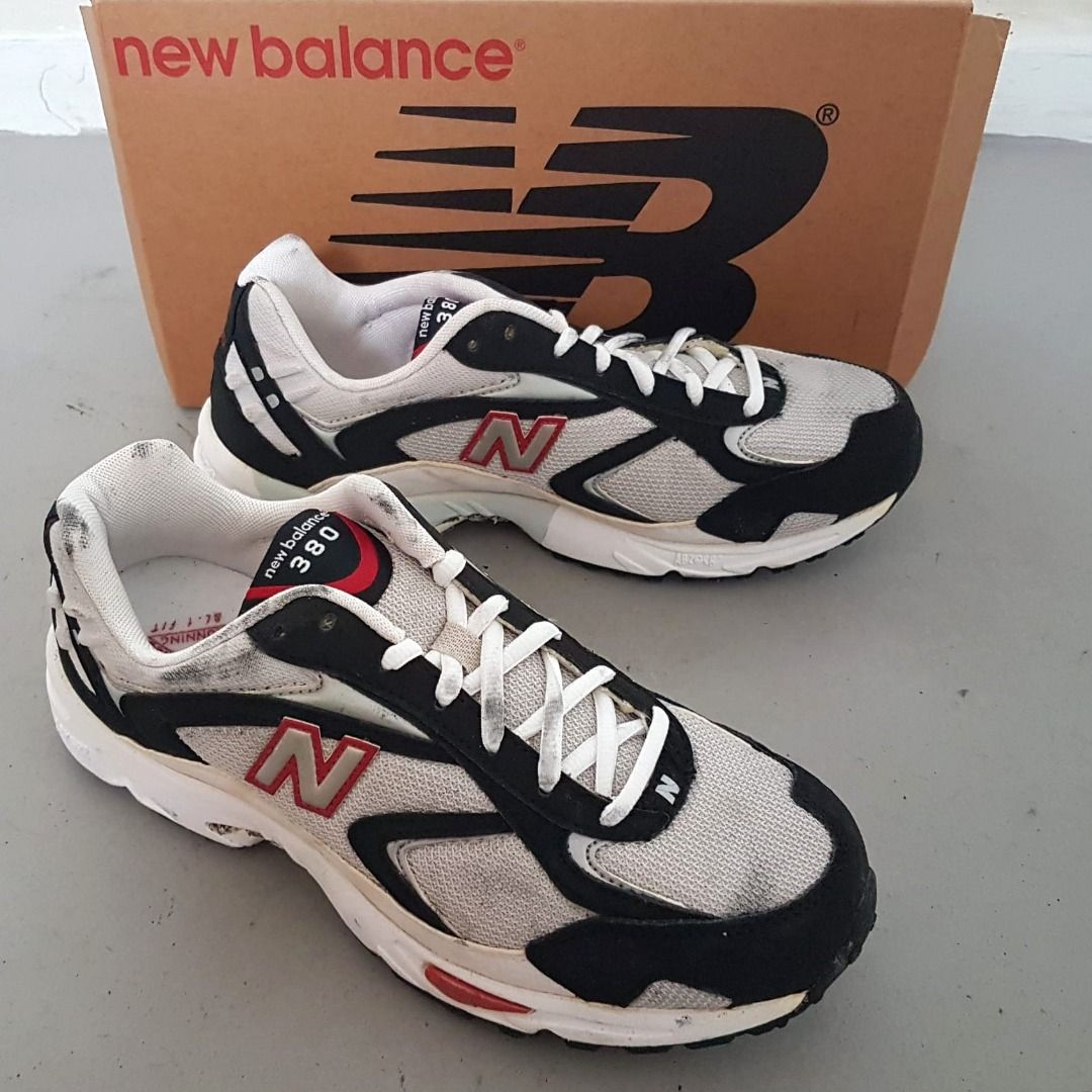Classic New Balance Running Shoes NB 380 Model US 8 UK 7.5 EUR 41.5 NB Designer Sneakers Lightweight Underfoot Cushioning Original Gym Workout Yuppie Lifestyle Cult Street Fashion Pop Culture Sporting...