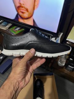 COLE HAAN. Size 6.5B ZEROGRAND. Authentic and brand new