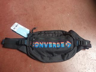 converse beltbag/fanny pack
brandnew
original
700 + sf