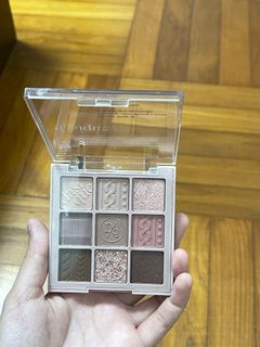 (Category: ) located in . Submitted by y_wonnie (Listing ID 1301021836, Image 1). Description: .