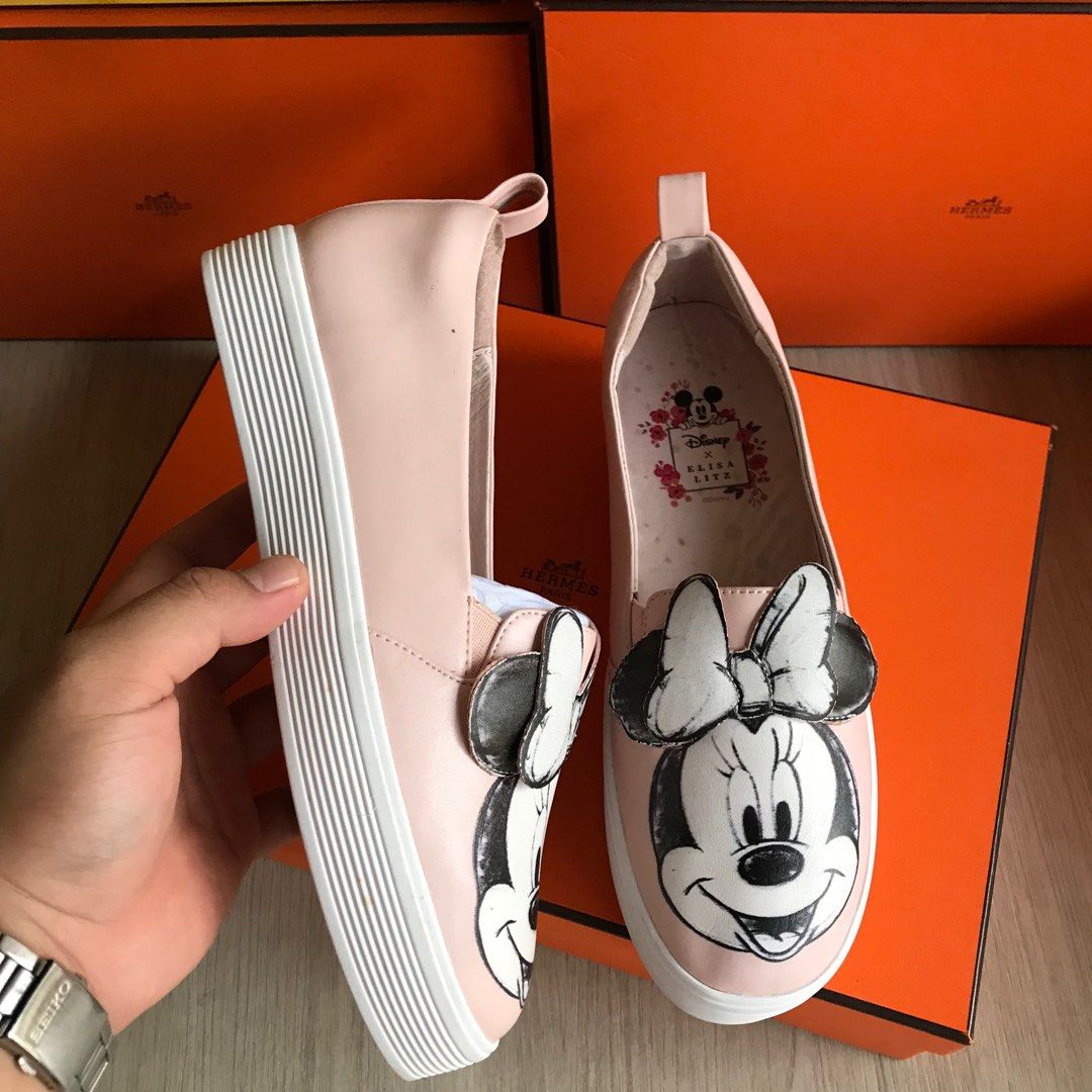 Sepatu Disney Slip On Elisa Litz X Disney Slip On Leather Size 39 (25cm)