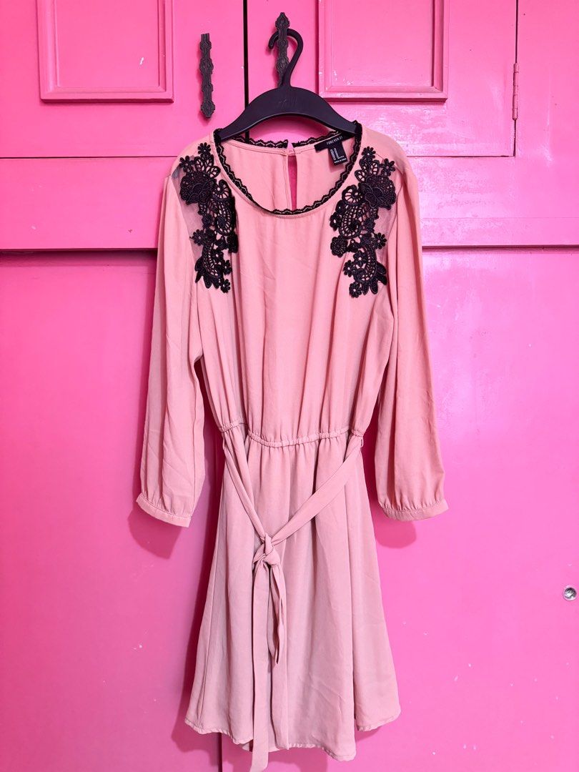 Pink chiffon dress forever 21 discount