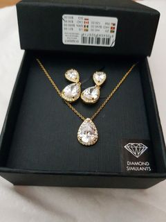 FROM ABROAD: Gold Diamond Simulants Teardrop Drop Dangling Earrings Necklace Set - A391 Necklaces
