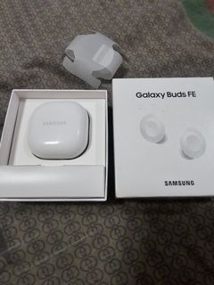 Galaxy Buds FE White (MISSING RIGHT BUD)
