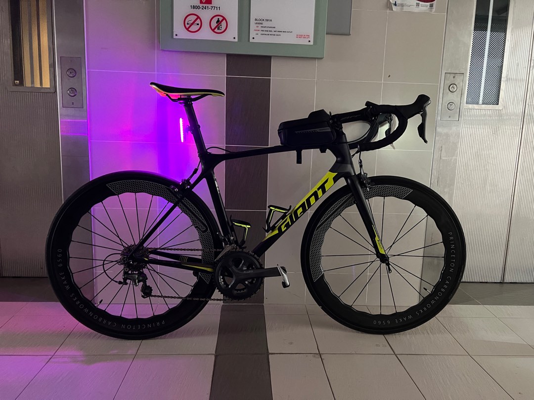 FULL BIKE GIANT TCR Advanced 3 Carbon Bike Princeton 60mm carbon wheels Sports Equipment Bicycles Parts Bicycles on Carousell