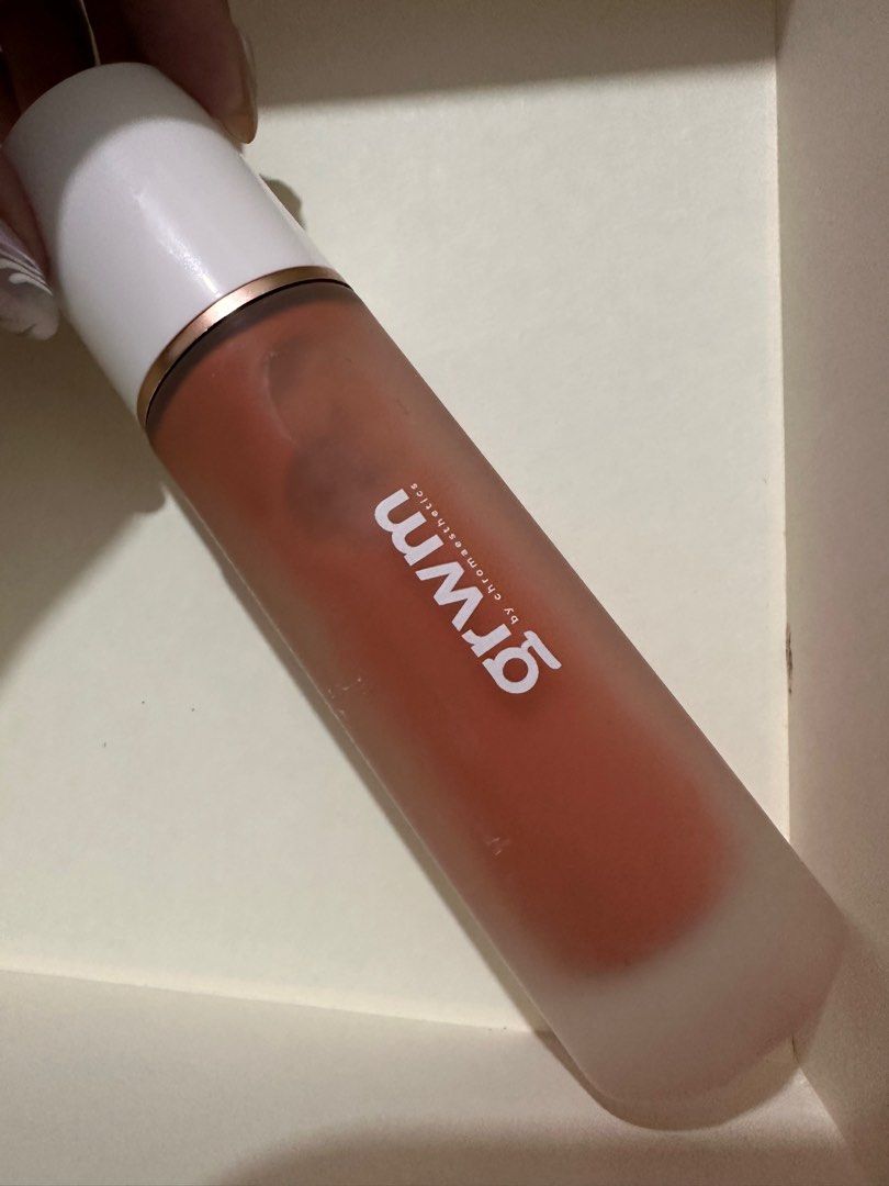GRWM radiant skin foundation (Category: Makeup) located in Cabuyao City. Submitted by laceyfash (Listing ID 1301075147, Image 3). Description: Got it as a gift last December.