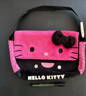 Hello Kitty bag with tissue/wipes easy-access