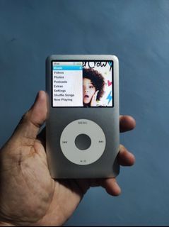 iPod Video Classic 6th Gen 120GB with 9,763 Songs  COMPLETE SET