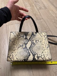 （分類：）位於 。 由 mandyjin222 提交（商品編號 1301080122，圖片 1）。簡介： 。