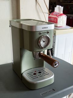 KONKA Espresso Capsule Maker - Retro Style Coffee Machine