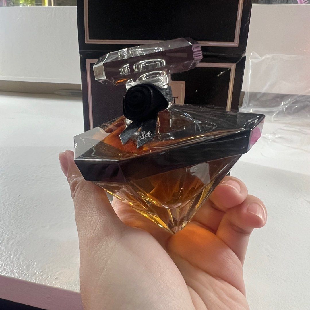 LANCOME/DIOR BUNDLE (Category: Fragrance & Deodorants) located in Paranaque City. Submitted by chinitamaria (Listing ID 1301124418, Image 3). Description: DIOR minis: brandnew - Selling 5ml miss dior blooming bouquet & jadore edp. - got it at duty free korea - rfs: i have the big versions na ☺️ Lancome: - 75ml ( not tester ) - got this late 2022 to early 2023 i forgot na/ authentic from USA - tried once // pinabuy ko and blind buy siya - not my t