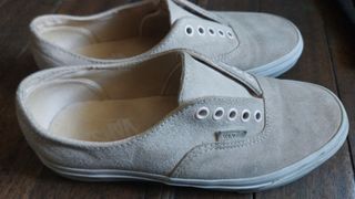 LEATHER VANS SIZE: 7 Mens size: 8.5 womens
