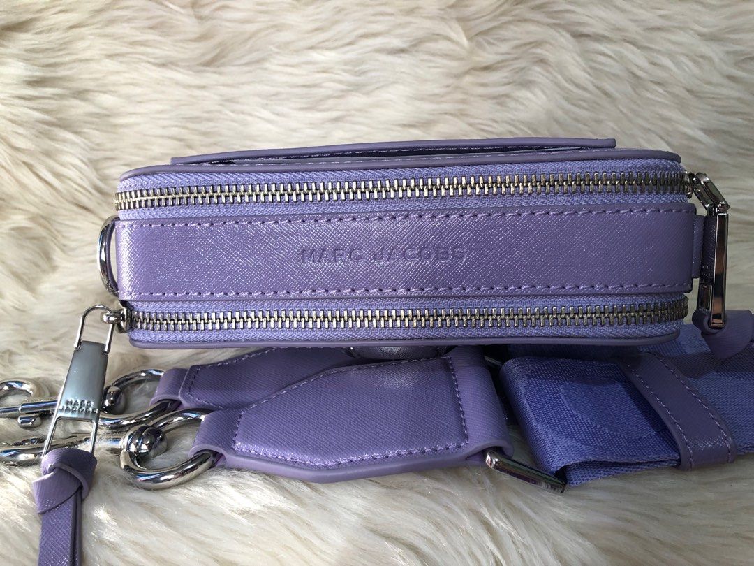 MARC JACOBS UTILITY SNAPSHOT (Category: Luxury Bags & Wallets) located in Naga. Submitted by shieshop (Listing ID 1301018412, Image 2). Description: Marc Jacobs Utility Snapshot in Lavender With Dustbag Super Sale .