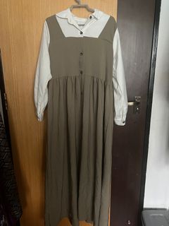 (Category: ) located in . Submitted by classyglitz (Listing ID 1300976666, Image 1). Description: .