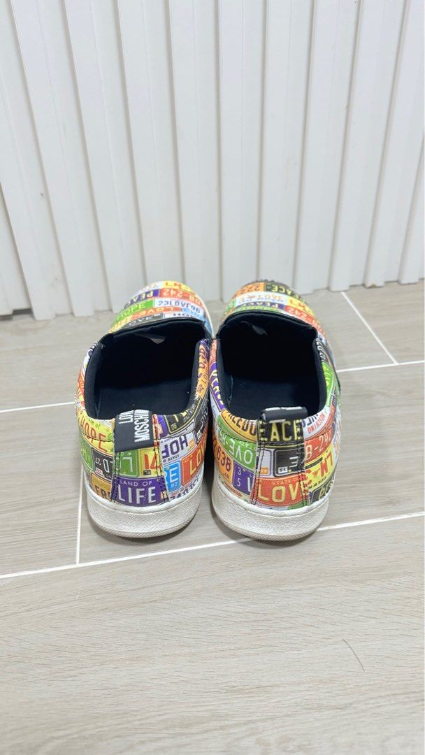 Moschino slip on s39 Carousell