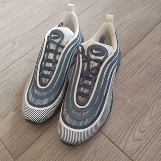 （分類：）位於 。 由 snkrwatch 提交（商品編號 1300956052，圖片 1）。簡介： 。